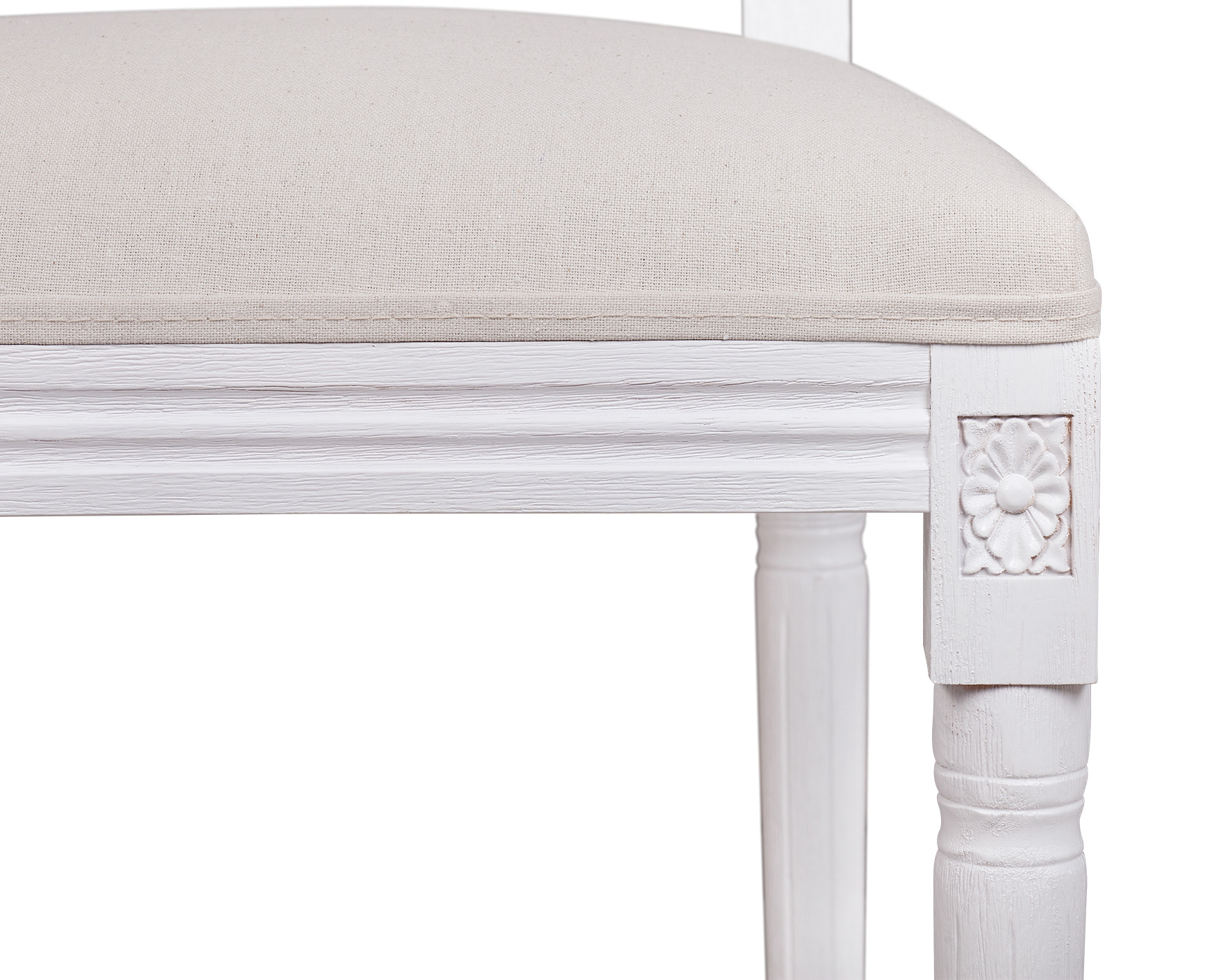 Дизайнерский обеденный стул Lotos White V2 в интерьере в Москве Дизайнерский обеденный стул Lotos White V2 в интерьере