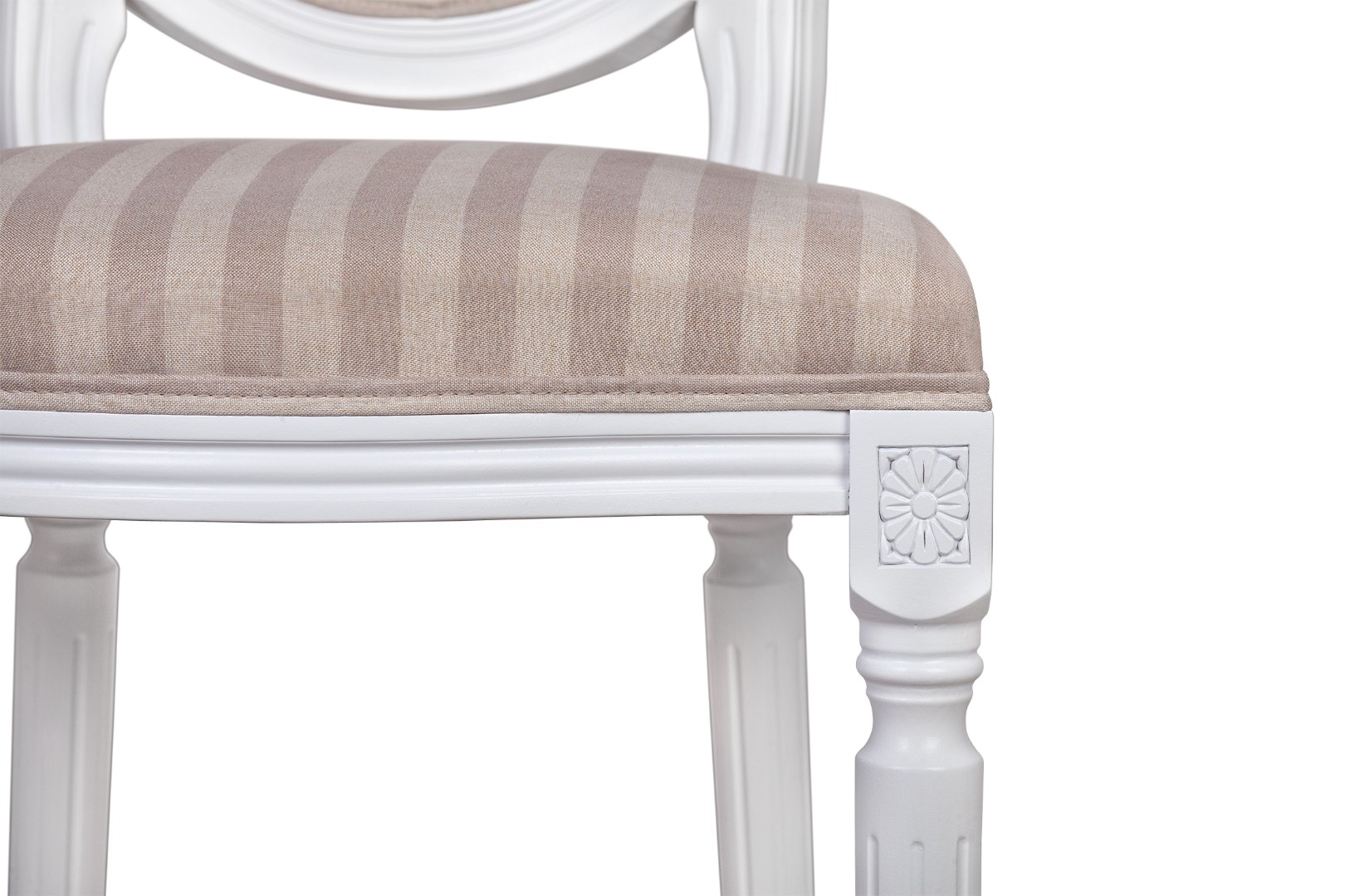 фото Дизайнерский обеденный стул Delo Strip в интерьере