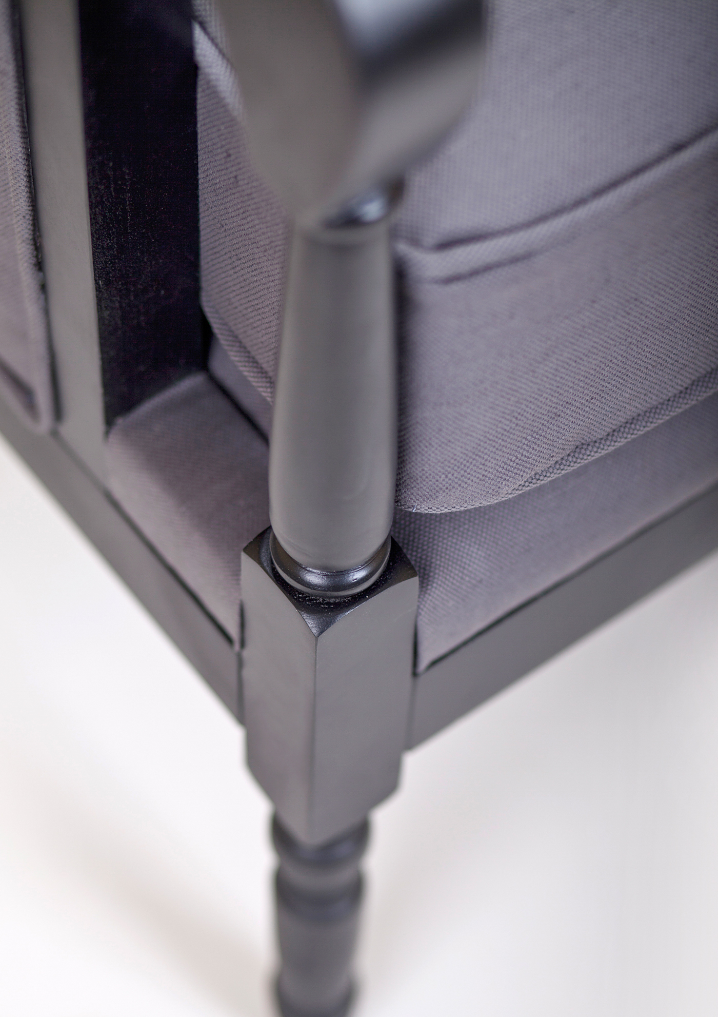 фото Классическое кресло Colin Grey в Москве фото Классическое кресло Colin Grey