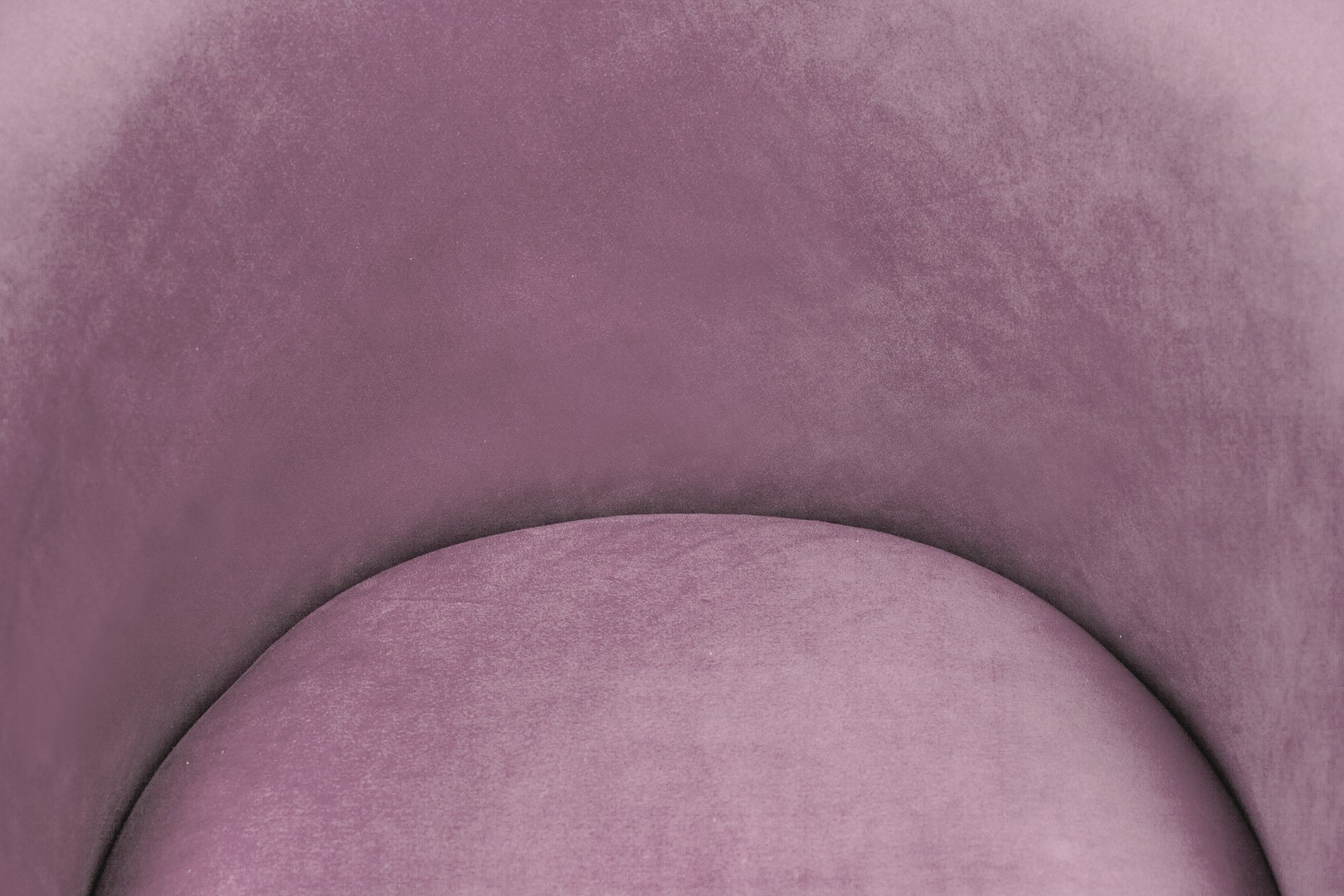 фото Мягкое кресло Benee Pink на черных ножках