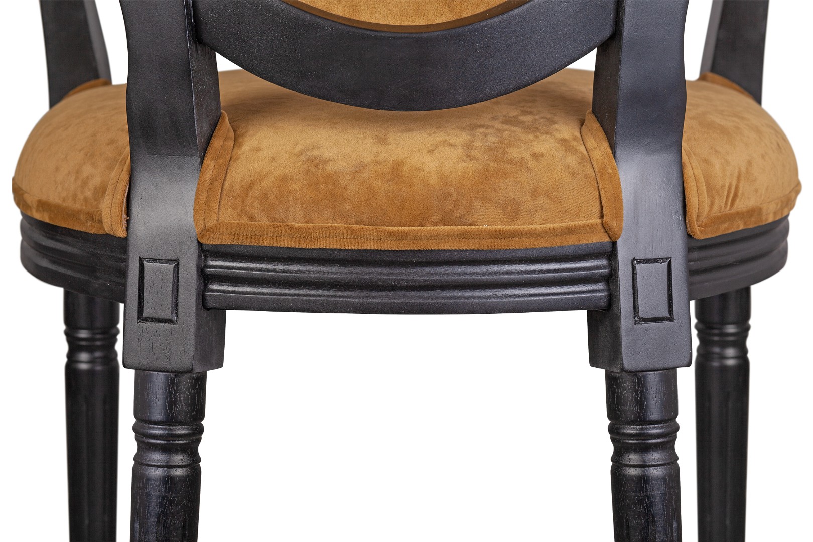 фото Мягкий стул с подлокотниками Volker Arm Orange в интерьере в Москве фото Мягкий стул с подлокотниками Volker Arm Orange в интерьере