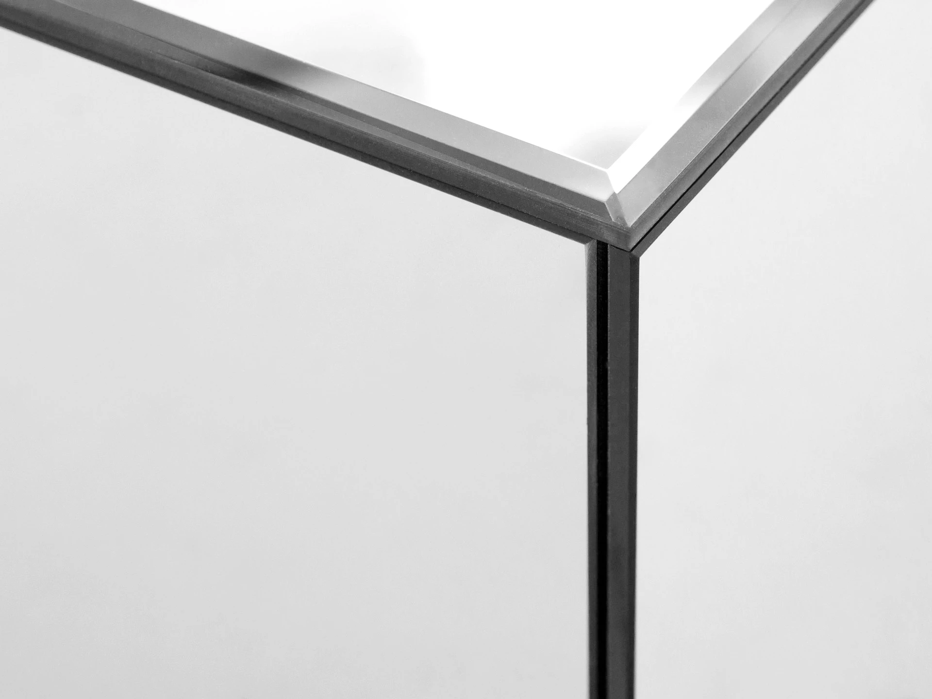 фото Стол журнальный Lucky