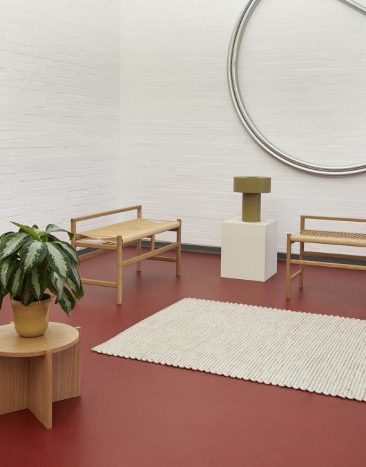 купить СКАМЬЯ HERITAGE HUBSCH БОЛЬШАЯ, НАТУРАЛЬНЫЙ в Москве купить СКАМЬЯ HERITAGE HUBSCH БОЛЬШАЯ, НАТУРАЛЬНЫЙ