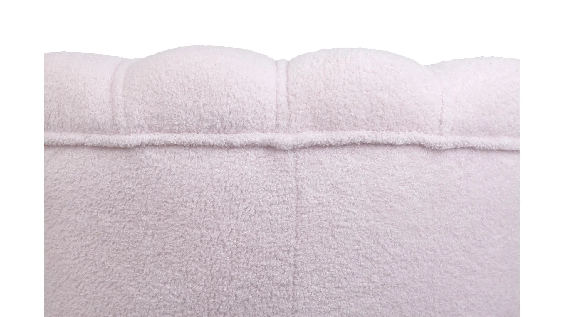 фото Низкое кресло ракушка Pearl Pink Boucle на черных ножках