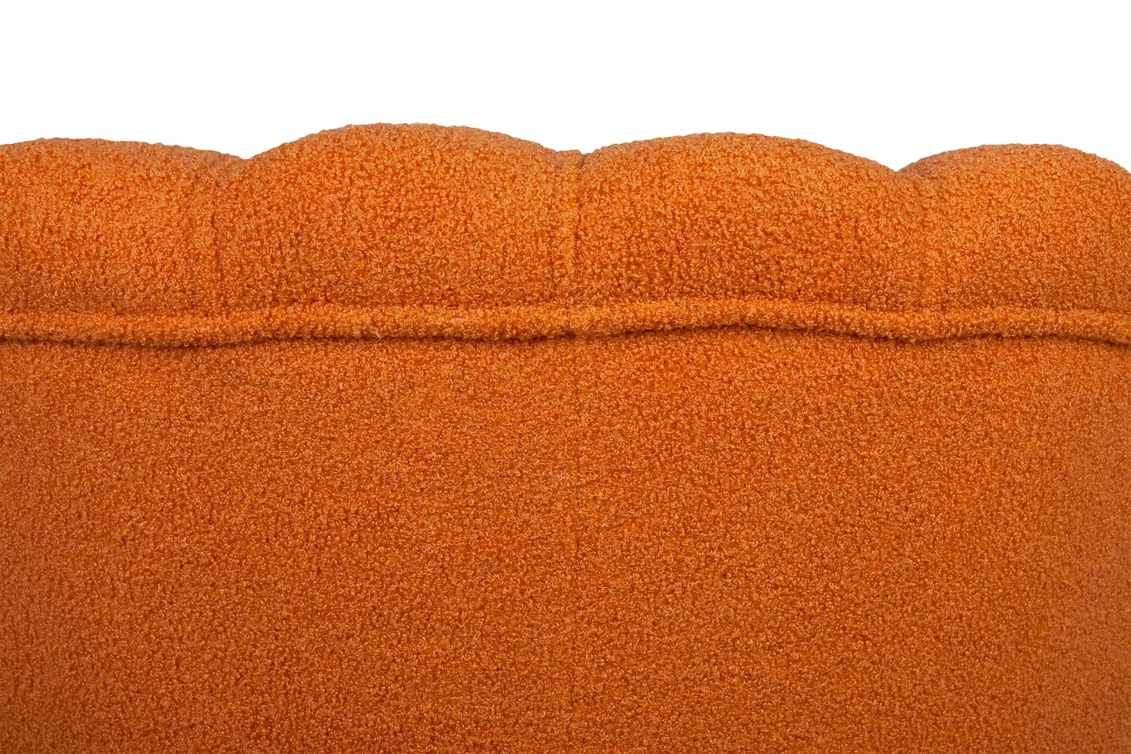 фото Низкое кресло ракушка Pearl Orange Boucle в Москве фото Низкое кресло ракушка Pearl Orange Boucle в Санкт-Петербурге