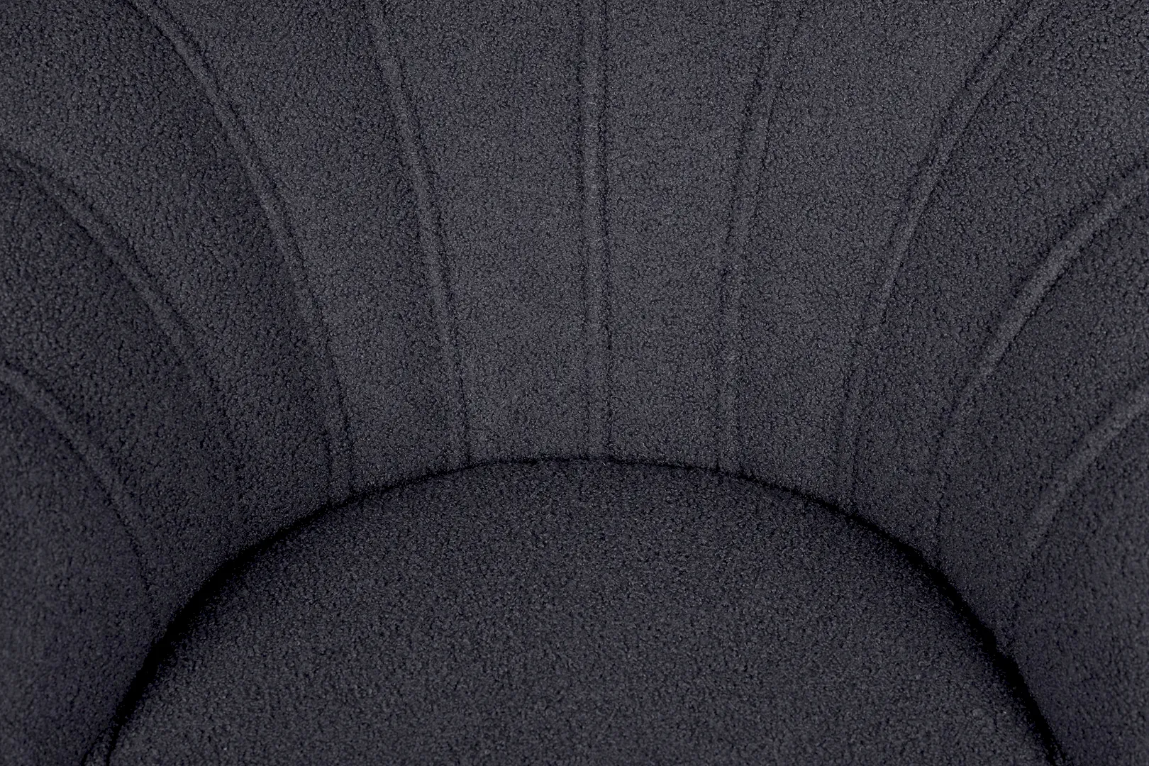 Низкое кресло ракушка Pearl Black Boucle в интерьере в Москве Низкое кресло ракушка Pearl Black Boucle в интерьере в Санкт-Петербурге