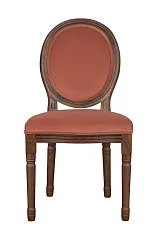 Стул Volker Leg Red в интерьере в Санкт-Петербурге