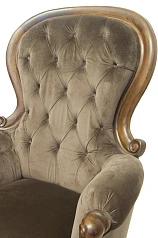 красивое Классическое кресло Madre на заказ в Санкт-Петербурге