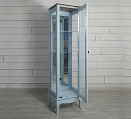 Шкаф "Leontina Blue" для посуды узкий/низкий арт ST9319B в интерьере в Санкт-Петербурге