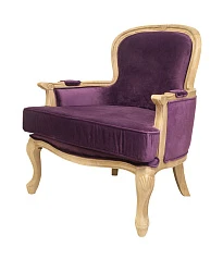 Классическое кресло Diesta Violet в интерьере в Санкт-Петербурге