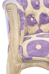 Низкое кресло Kandy Purple в интерьере в Санкт-Петербурге