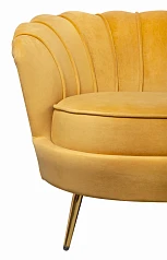 Дизайнерский диван Pearl Triple Yellow в интерьере в Санкт-Петербурге