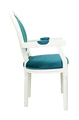Мягкий стул с подлокотниками Volker Arm Blue and White в интерьере в Санкт-Петербурге