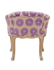 Низкое кресло Kandy Purple в интерьере в Санкт-Петербурге