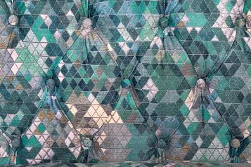 Дизайнерский двухместный диван Rose Triangle в интерьере в Санкт-Петербурге