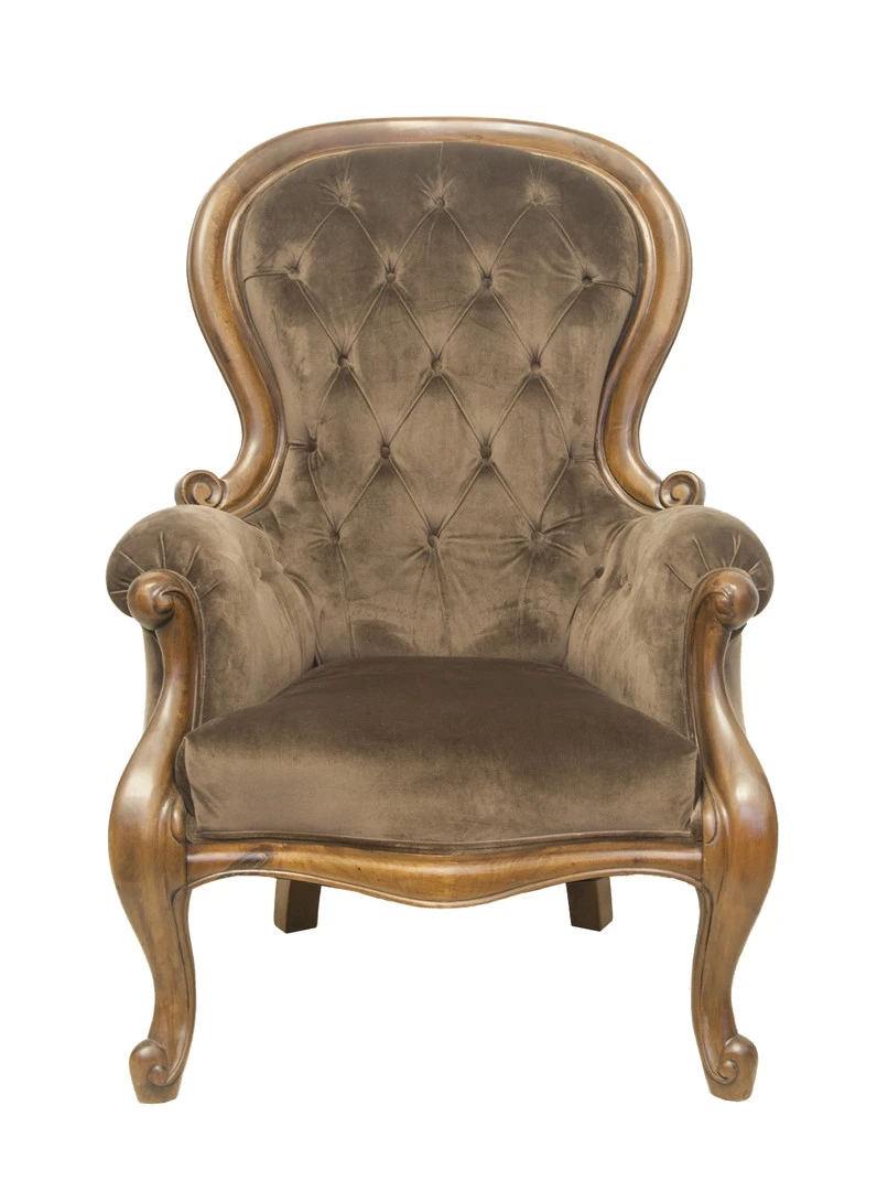 красивое Классическое кресло Madre на заказ в Санкт-Петербурге